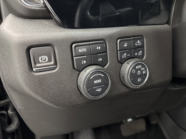Used 2024 Chevrolet Silverado 1500 High Country image 12