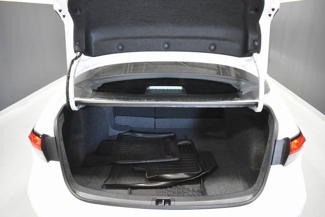 Used 2025 Toyota Corolla SE image 28