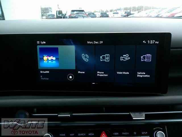 Used 2025 Hyundai Santa Cruz SE image 15