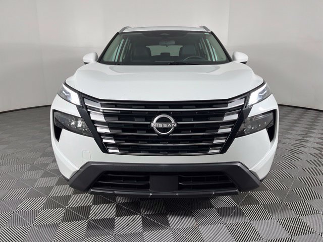 Used 2025 Nissan Rogue SV w/ SV Premium Package FWD image 5