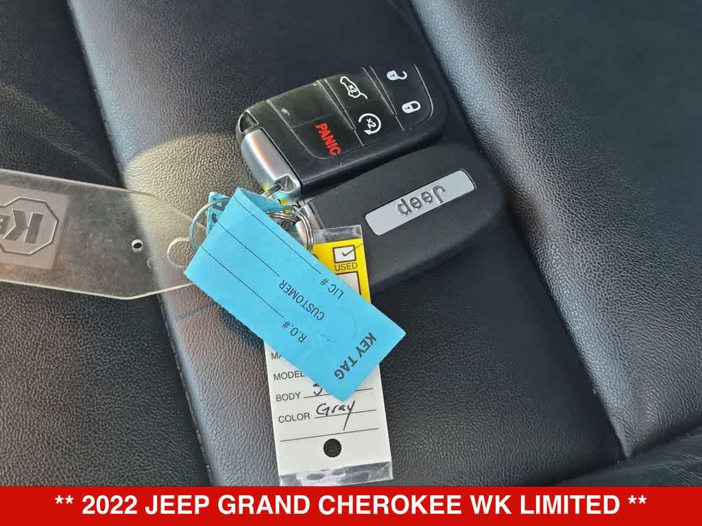 Used 2022 Jeep Grand Cherokee Limited w/ Tech Group RWD image 34