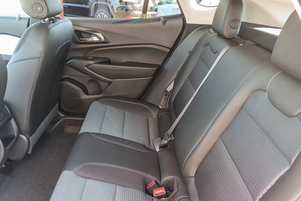 New 2026 Chevrolet Trax LT w/ Driver Confidence Package image 17