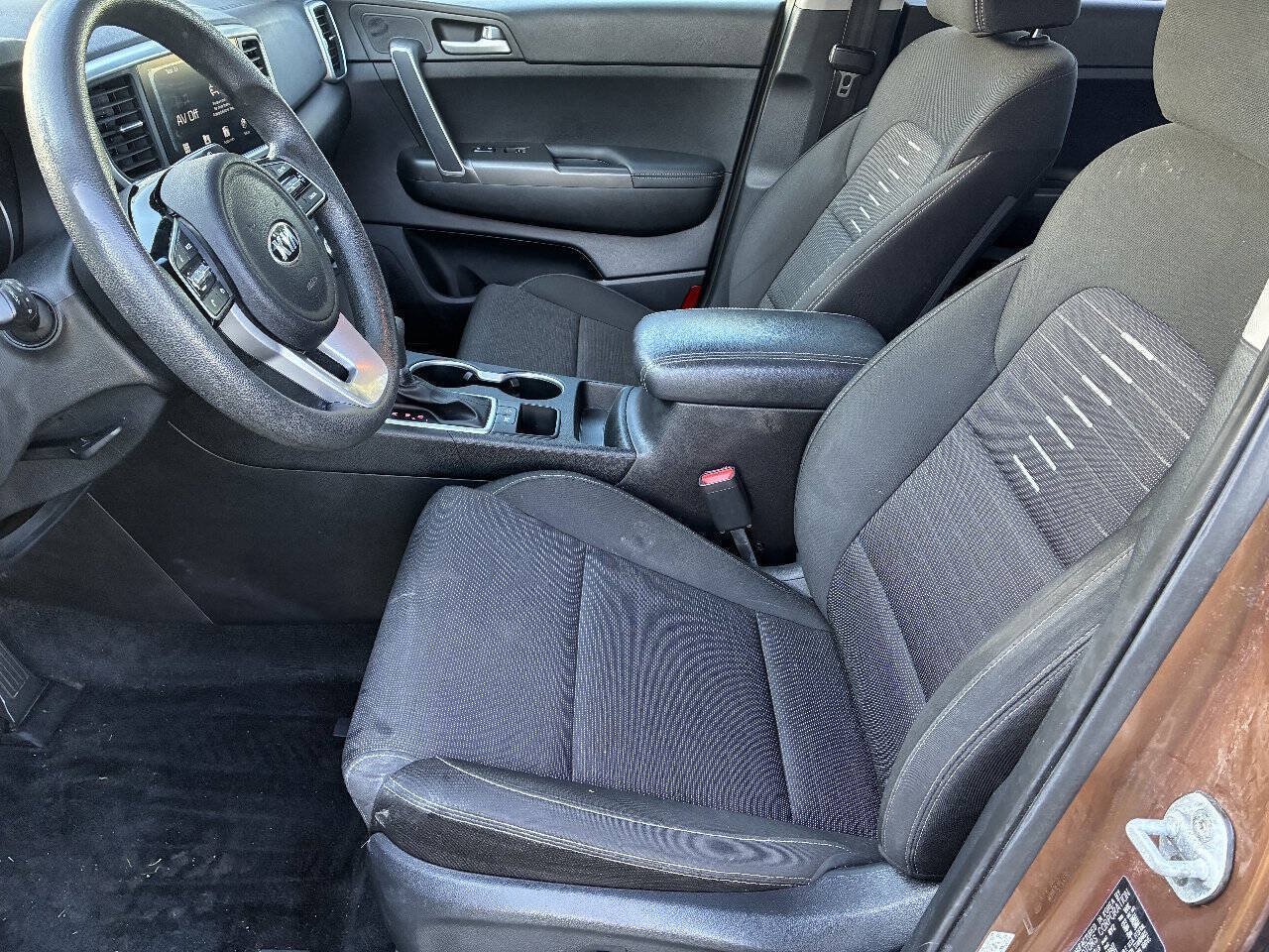 Used 2020 Kia Sportage LX w/ LX Popular Package FWD image 6