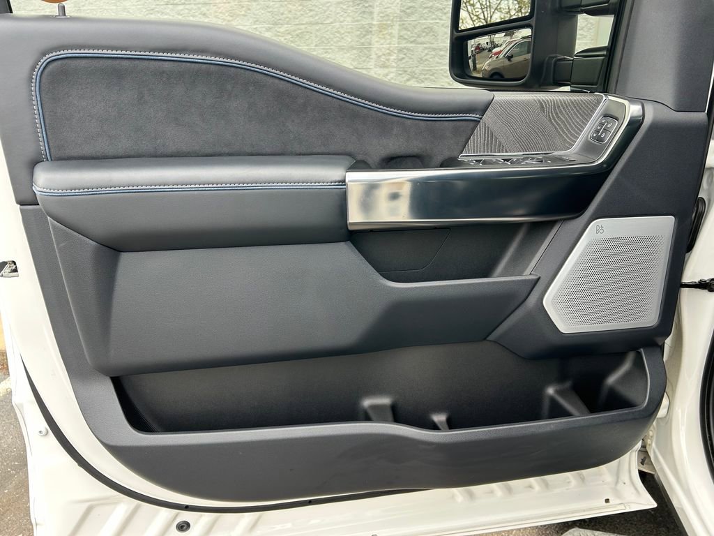 Used 2025 Ford F350 Platinum image 17