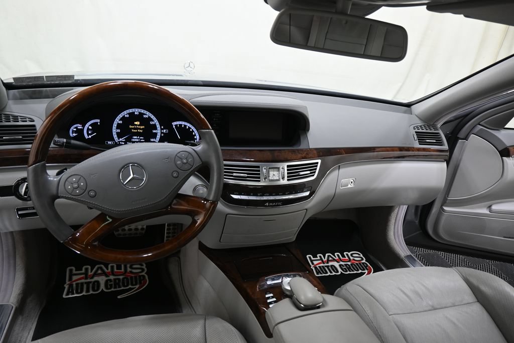 Used 2010 Mercedes-Benz S 550 4MATIC image 5