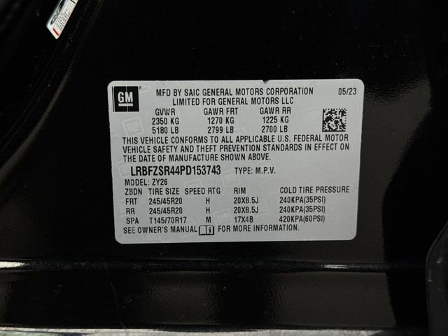 Used 2023 Buick Envision Avenir image 35