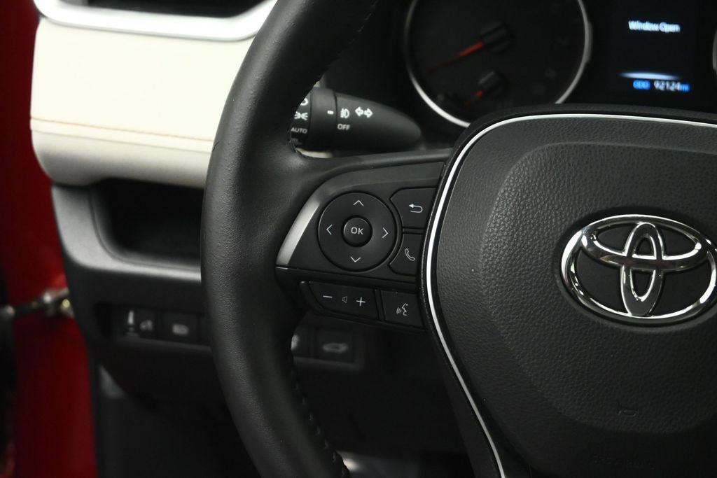 Used 2022 Toyota RAV4 XLE Premium FWD image 35