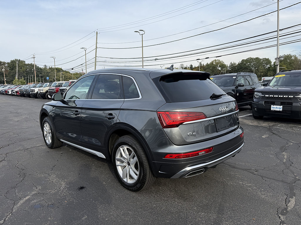 Used 2022 Audi Q5 2.0T Premium AWD/4WD image 3