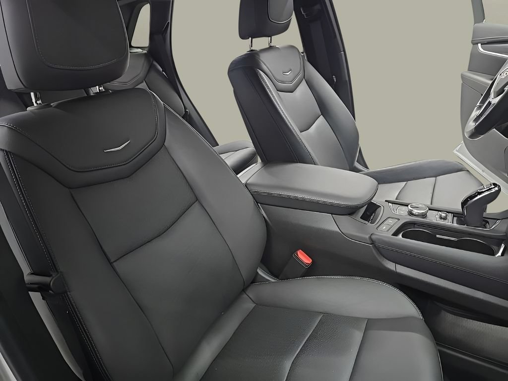 Used 2020 Cadillac XT5 Premium Luxury AWD/4WD image 26