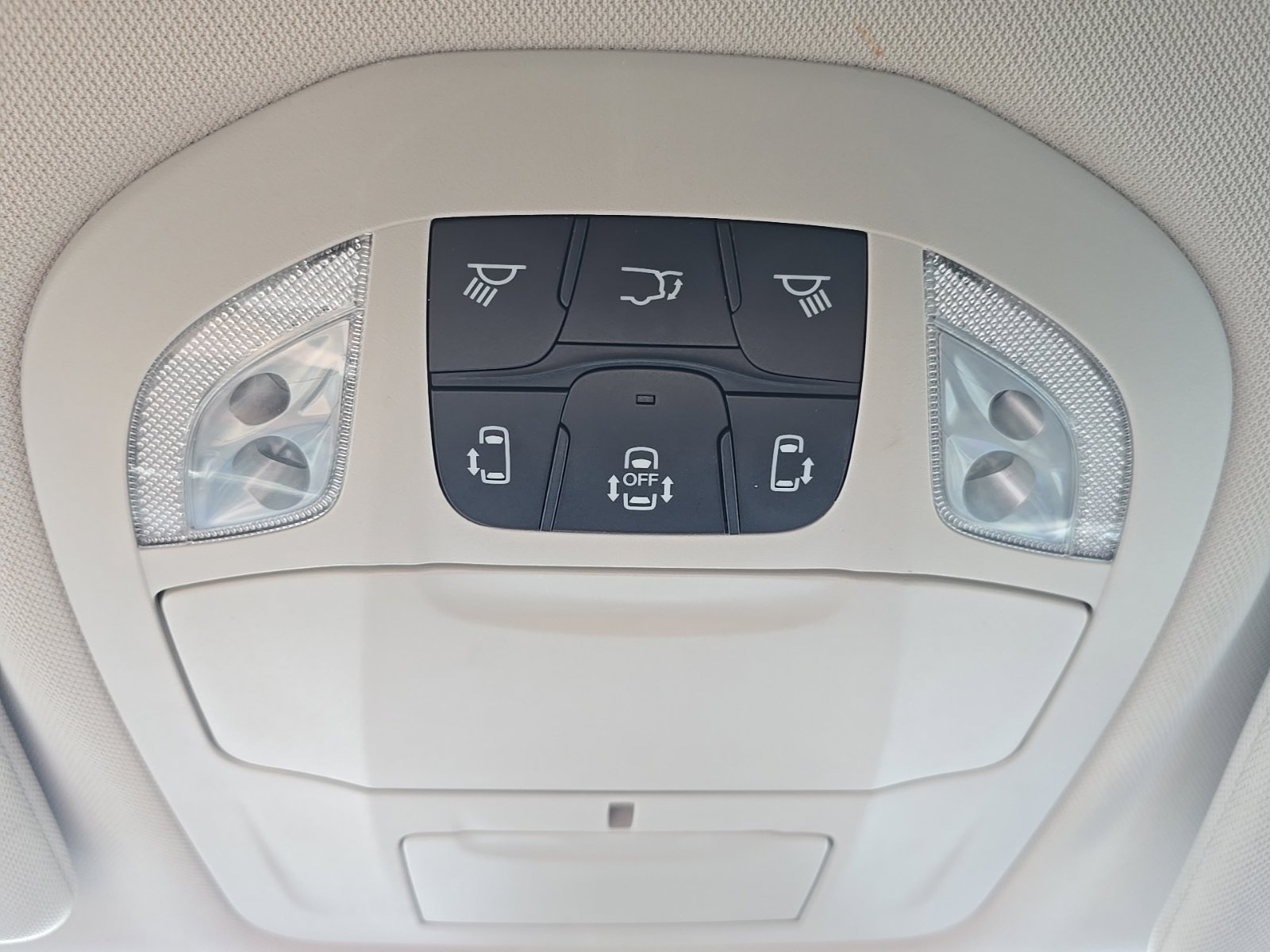 Used 2024 Chrysler Pacifica Touring-L FWD image 35