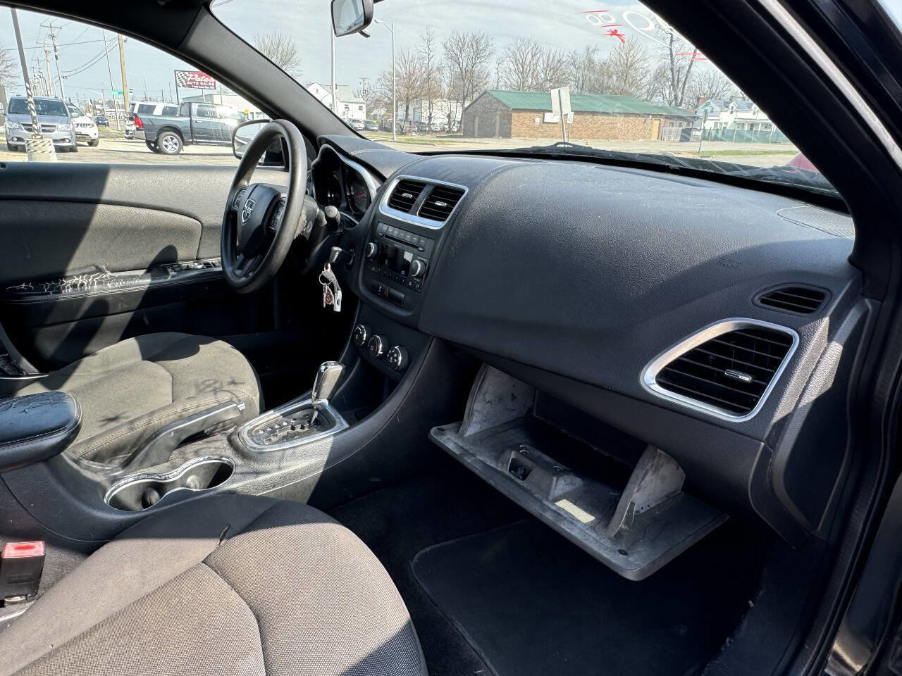 Used 2011 Dodge Avenger Express image 26