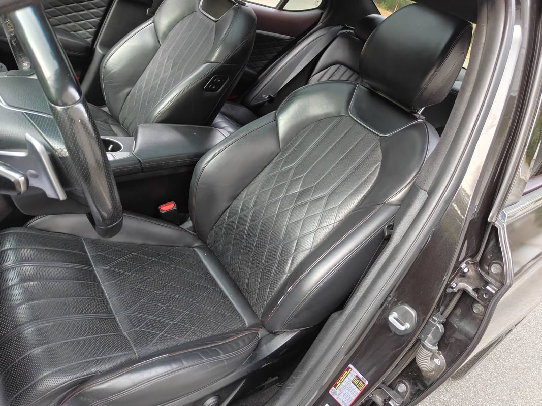 Used 2019 Genesis G70 2.0T Advanced w/ Dynamic Package AWD/4WD image 10