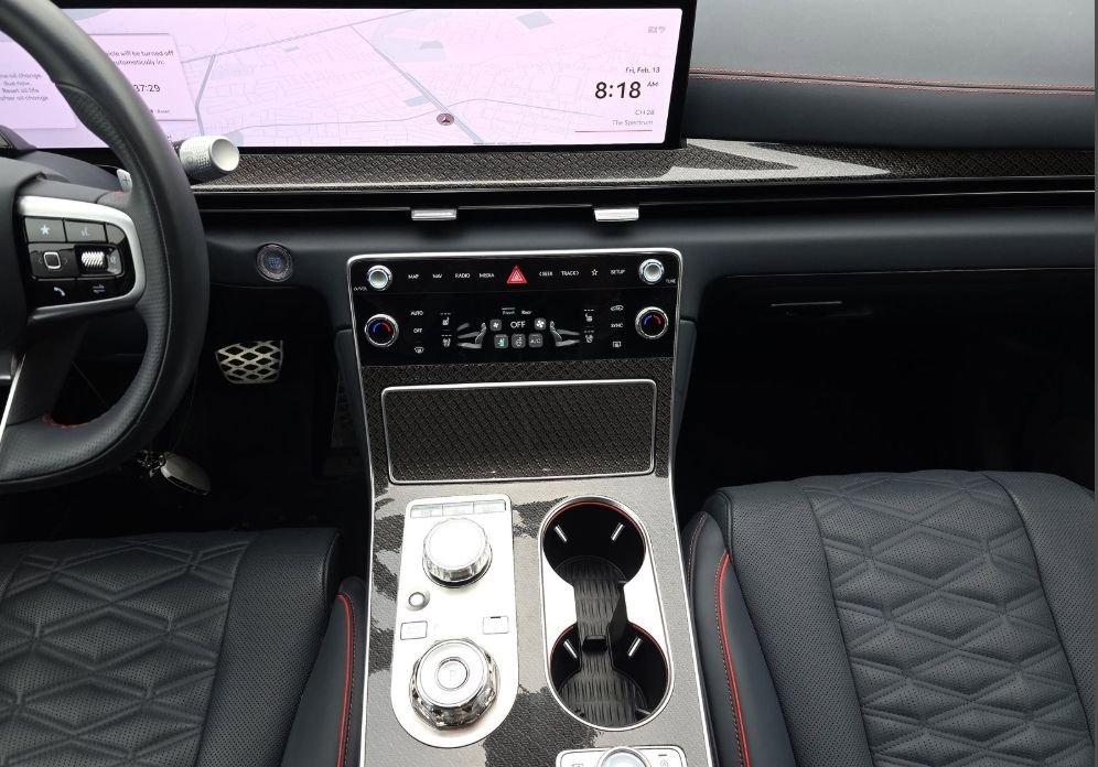 Used 2025 Genesis GV80 3.5T e-SC image 11