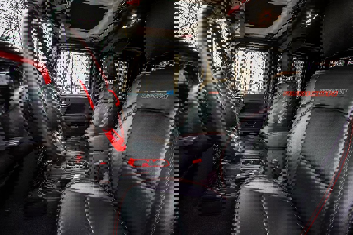 Used 2021 Jeep Gladiator Rubicon image 10