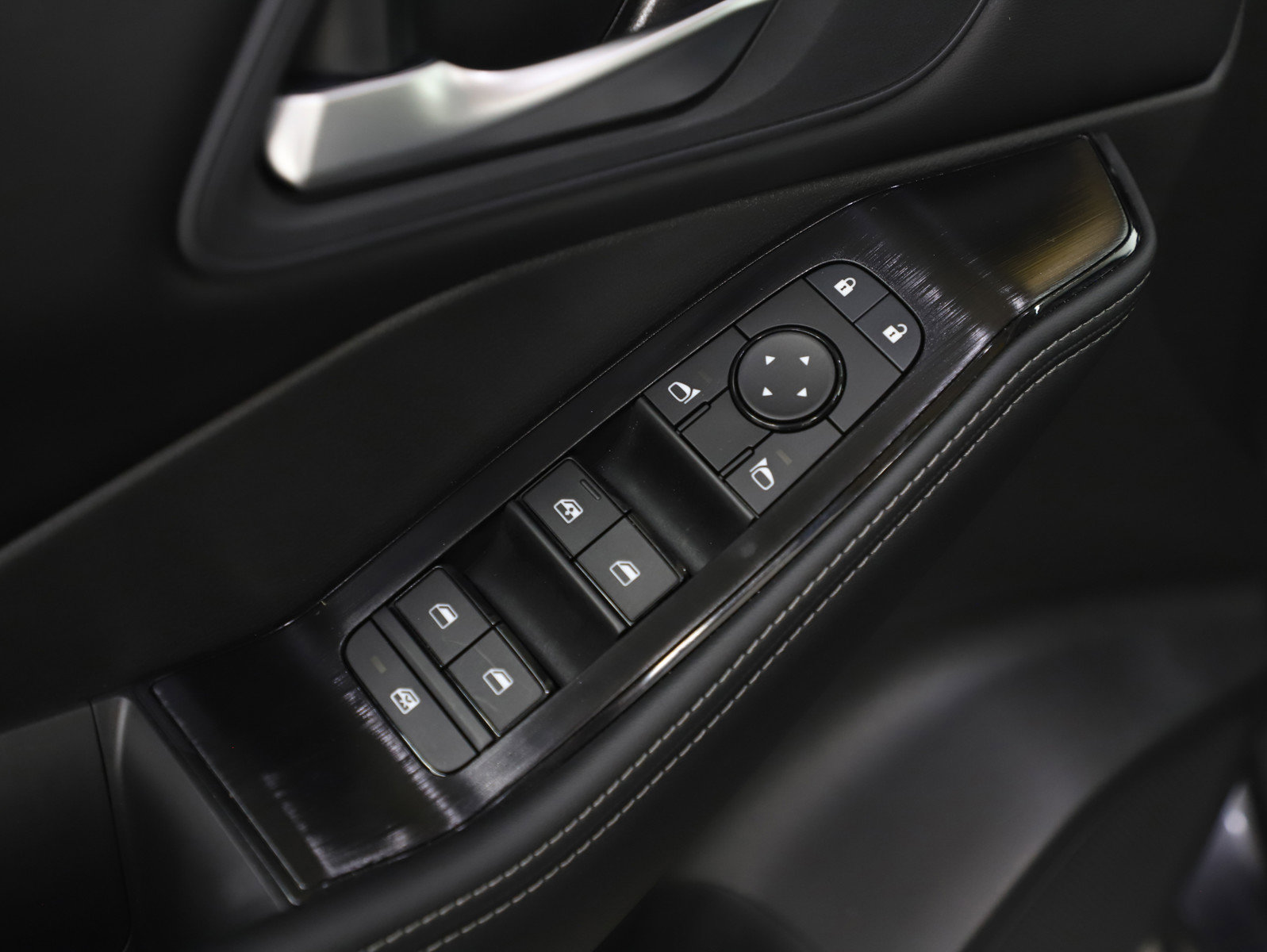 Used 2026 Nissan Rogue SV image 20