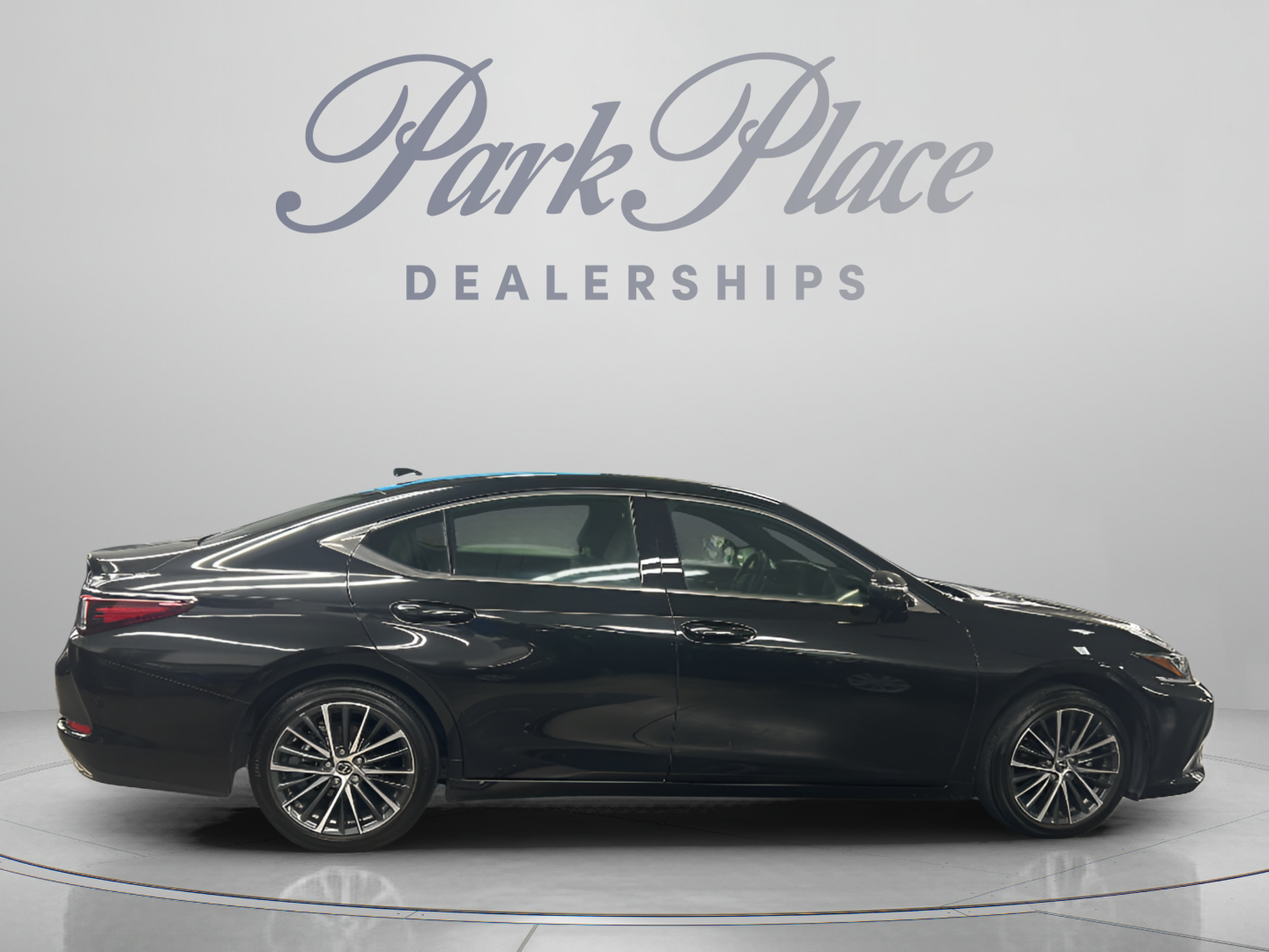 Used 2023 Lexus ES 350 w/ Premium Package FWD image 6