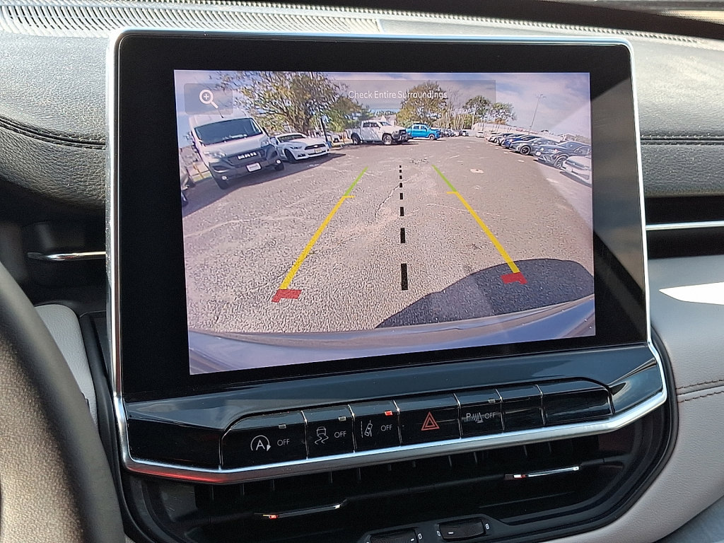 Used 2024 Jeep Compass Limited image 27