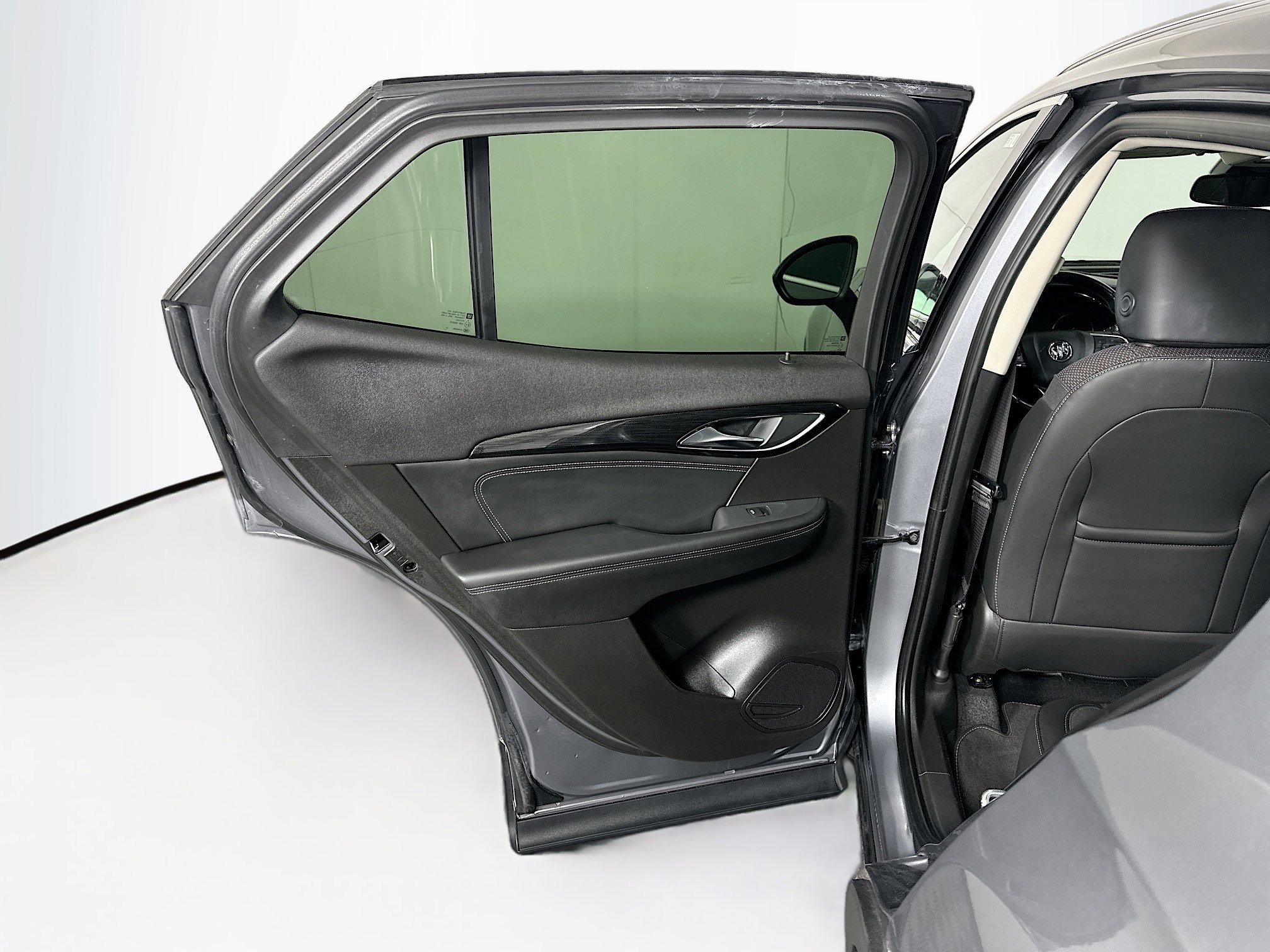 Used 2022 Buick Envision Preferred image 26