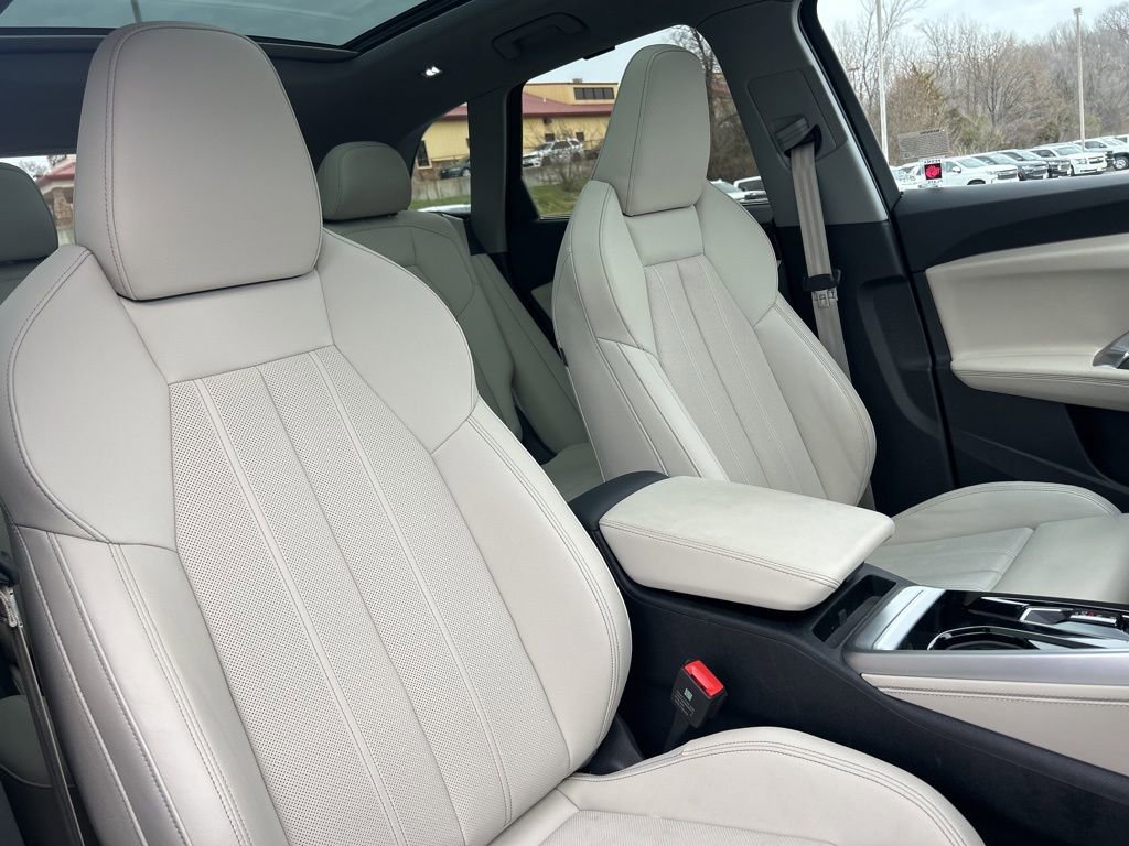 Used 2025 Audi Q5 Premium Plus image 38