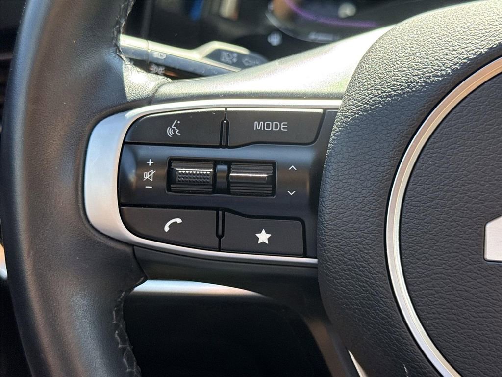 Used 2025 Kia Sportage EX image 33