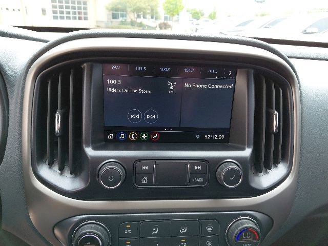 Used 2021 Chevrolet Colorado Z71 AWD/4WD image 22