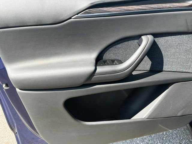 Used 2023 Tesla Model X image 12