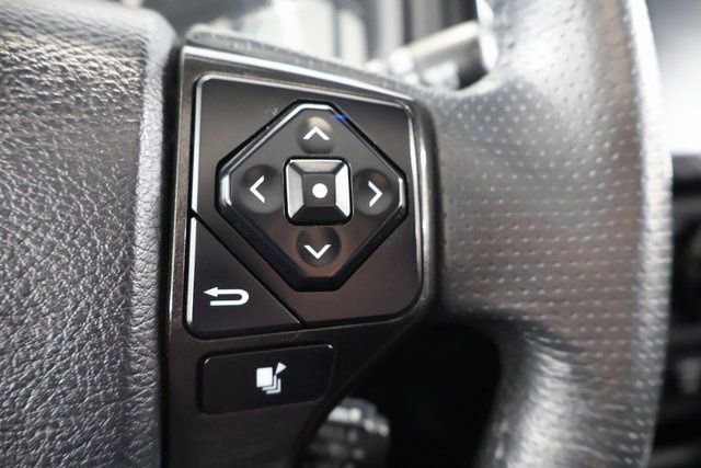 Used 2020 Toyota 4Runner TRD Off-Road Premium w/ Moonroof Package image 18