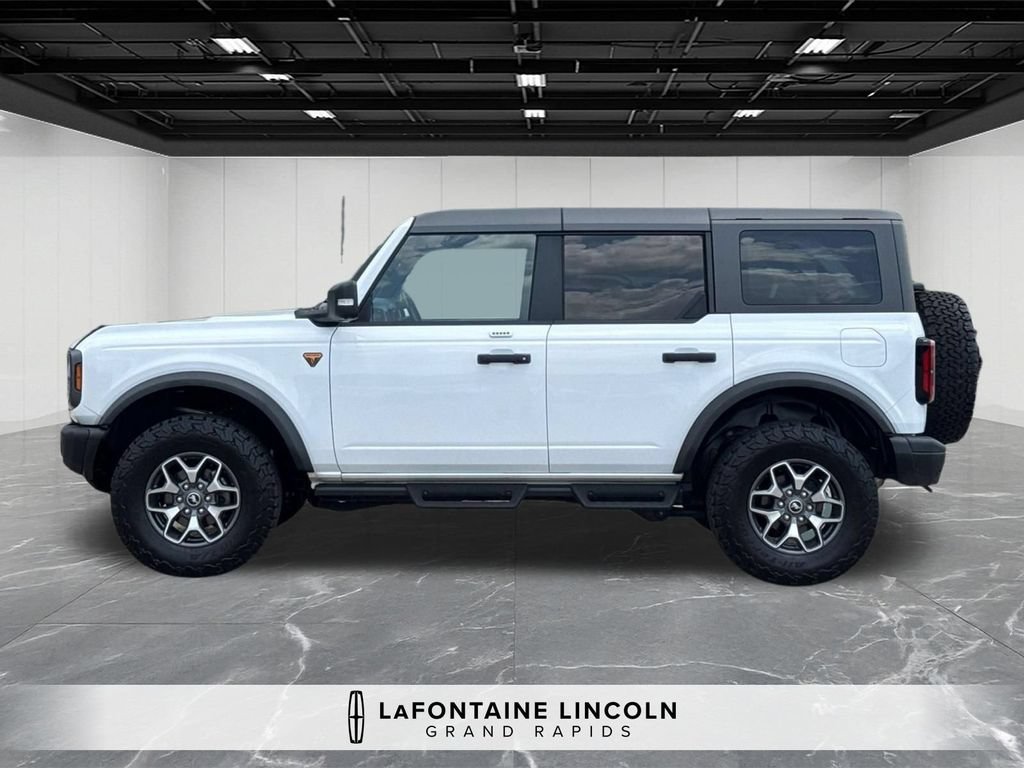 Used 2023 Ford Bronco Badlands AWD/4WD image 2