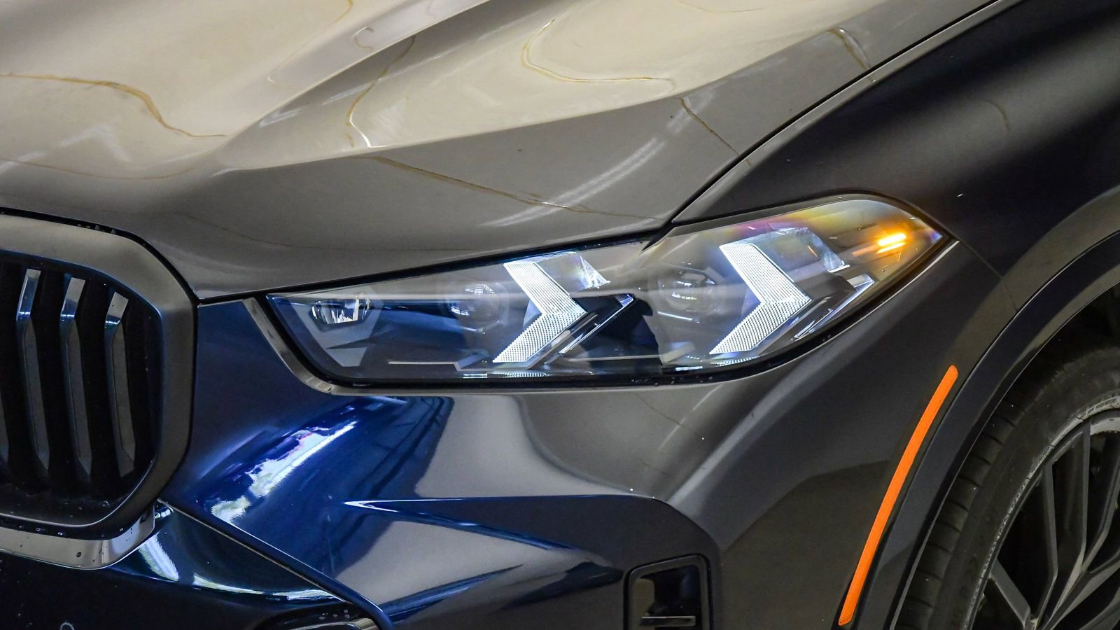 Certified 2025 BMW X5 xDrive40i w/ M Sport Package AWD/4WD image 9