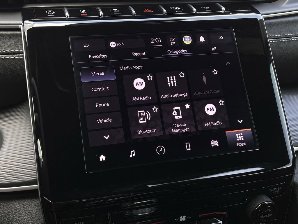Used 2025 Jeep Grand Cherokee Laredo X RWD image 19