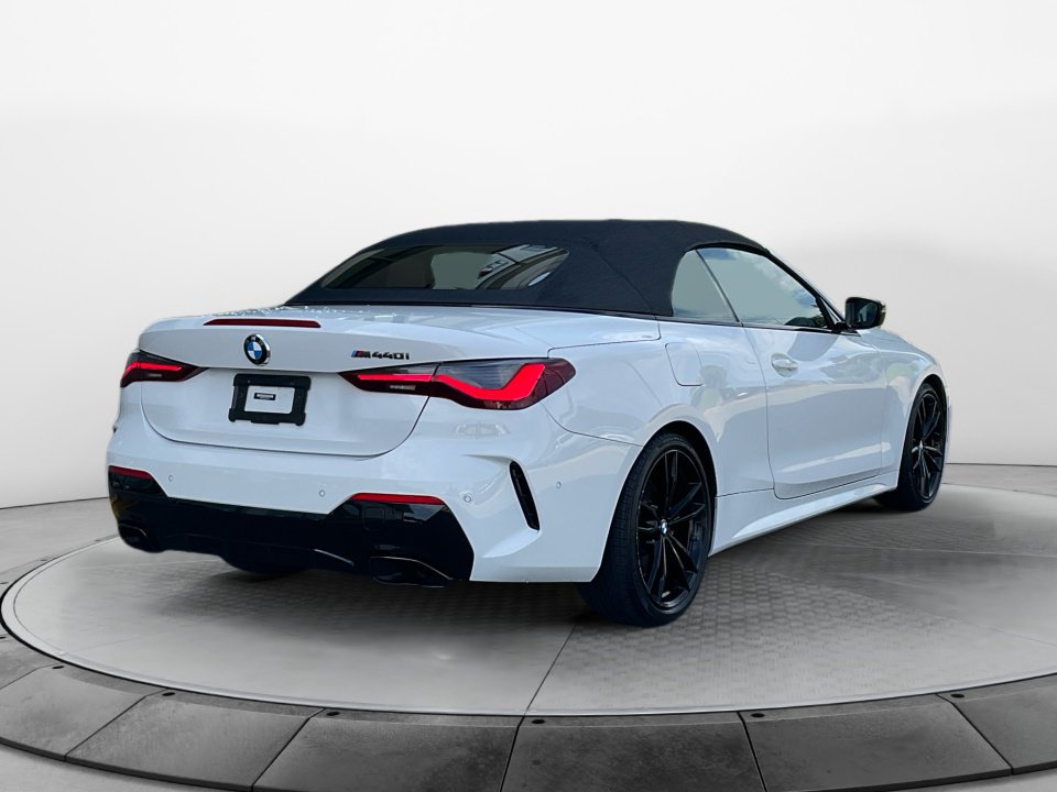 Used 2022 BMW M440i Convertible w/ Premium Package RWD image 7