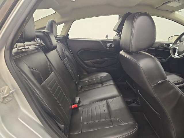Used 2014 Ford Fiesta Titanium FWD image 12