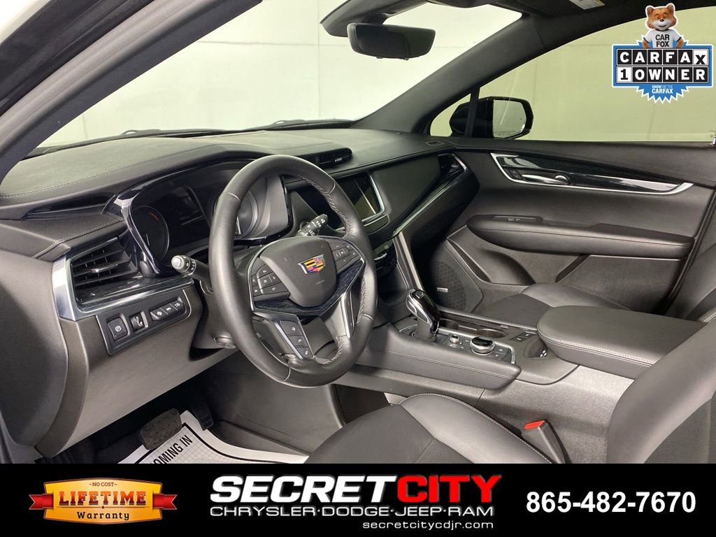Used 2022 Cadillac XT5 Premium Luxury w/ Technology Package image 11