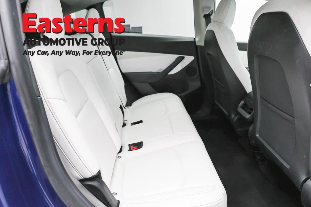 Used 2021 Tesla Model Y Long Range AWD/4WD image 17