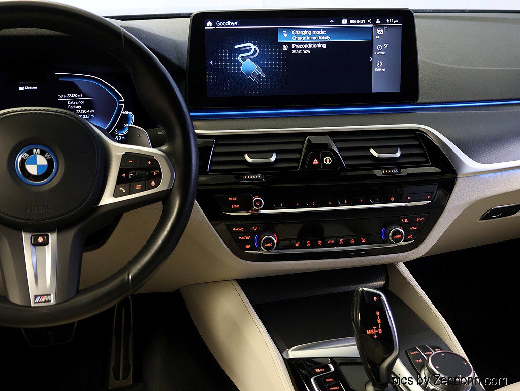 Certified 2023 BMW 530e 530e w/ M Sport Package image 17