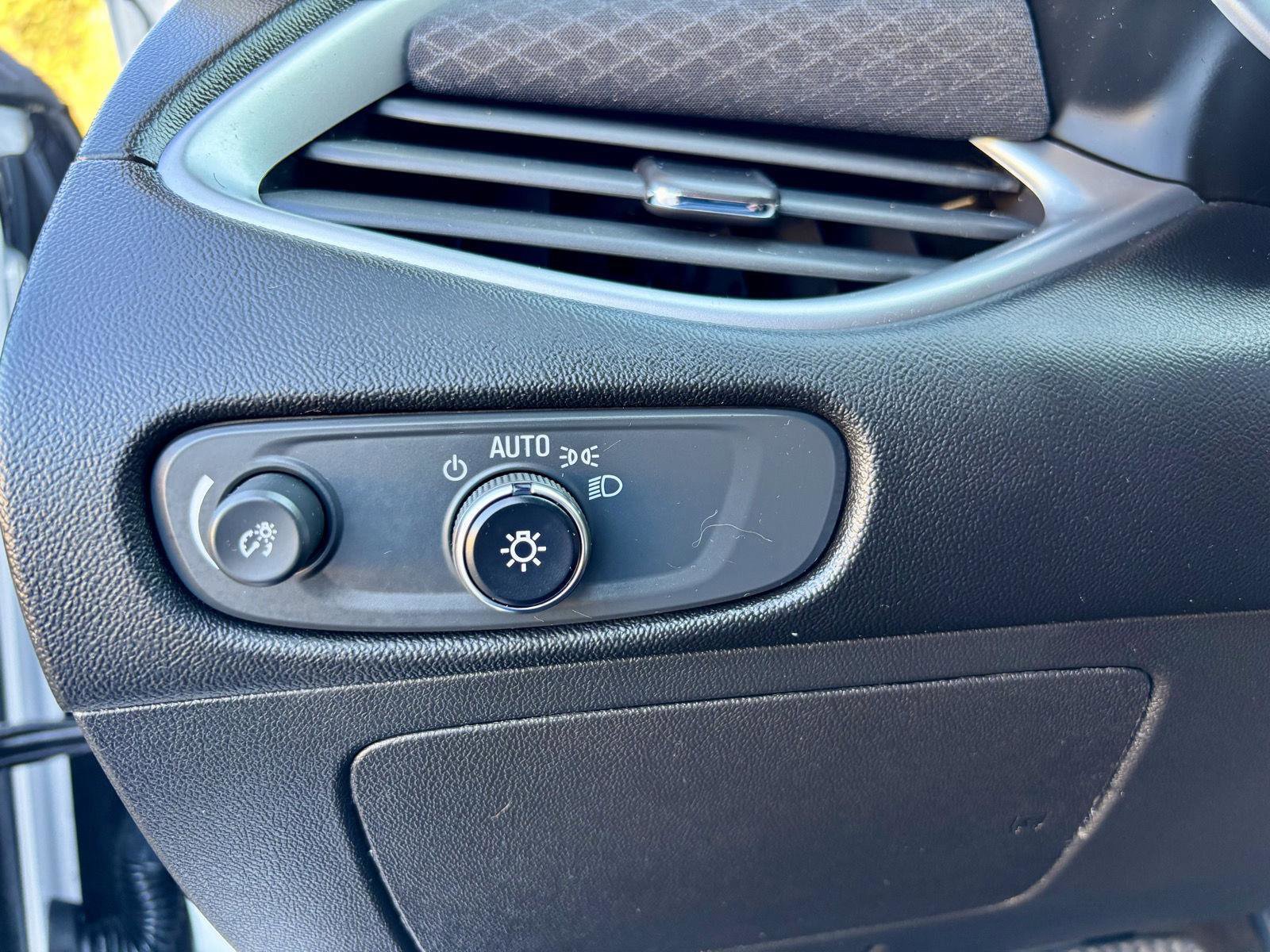 Used 2023 Chevrolet Malibu LT image 26