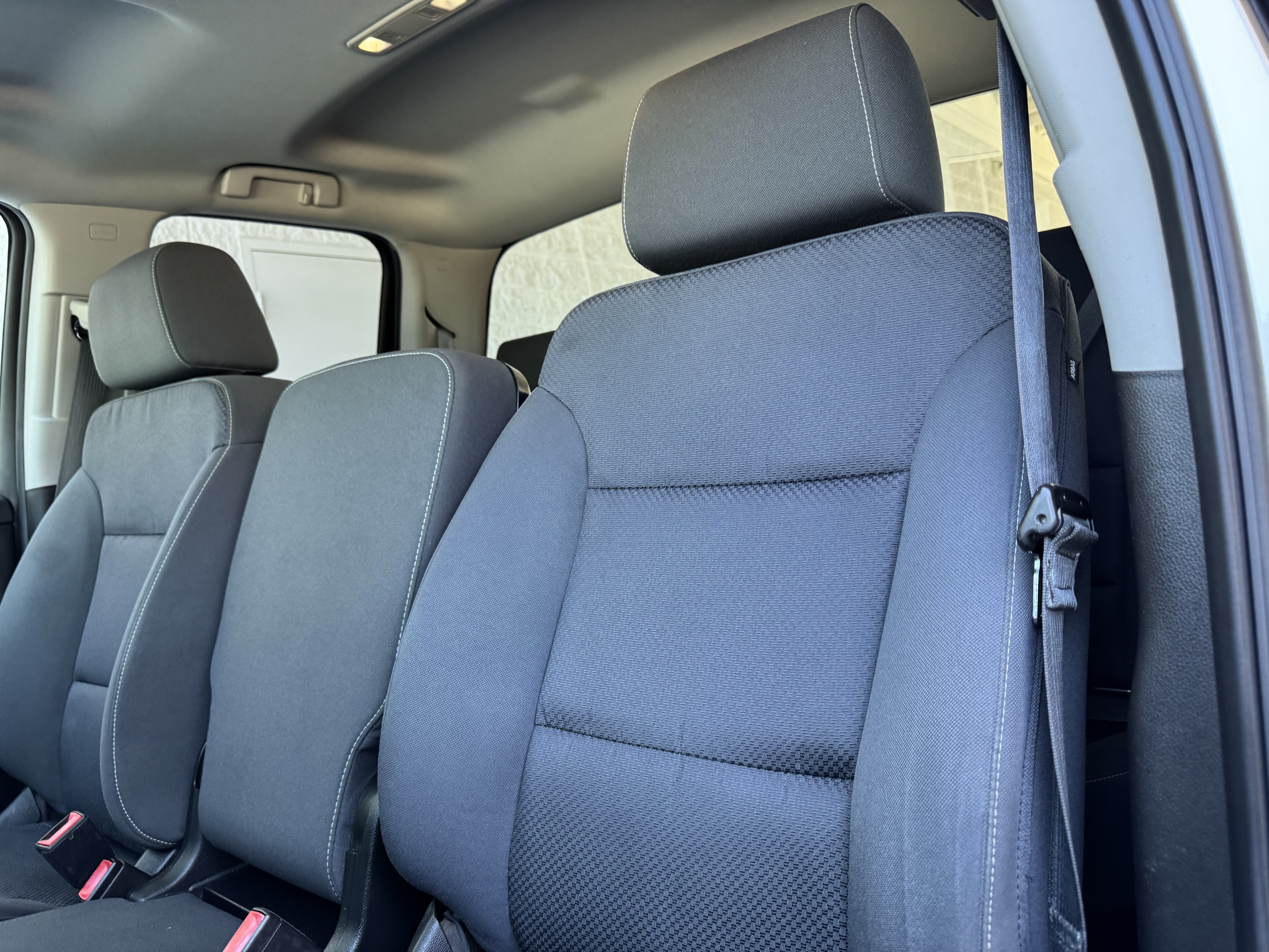 Used 2019 Chevrolet Silverado 1500 LT AWD/4WD image 13