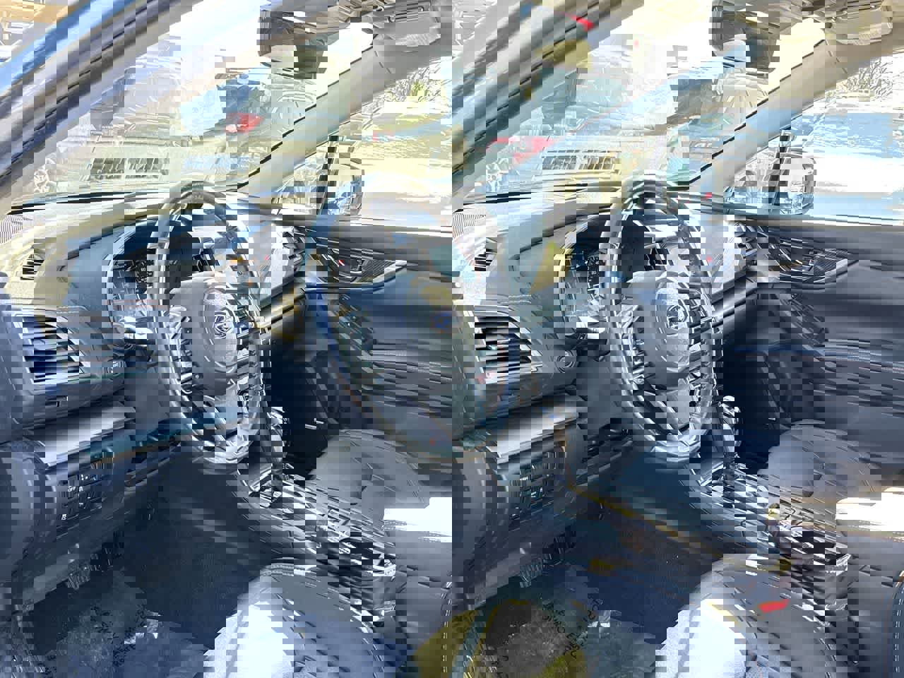 Used 2018 Subaru Crosstrek 2.0i Limited image 2