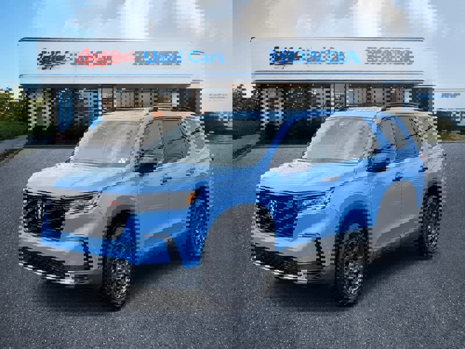 Used 2025 Honda Pilot TrailSport image 1