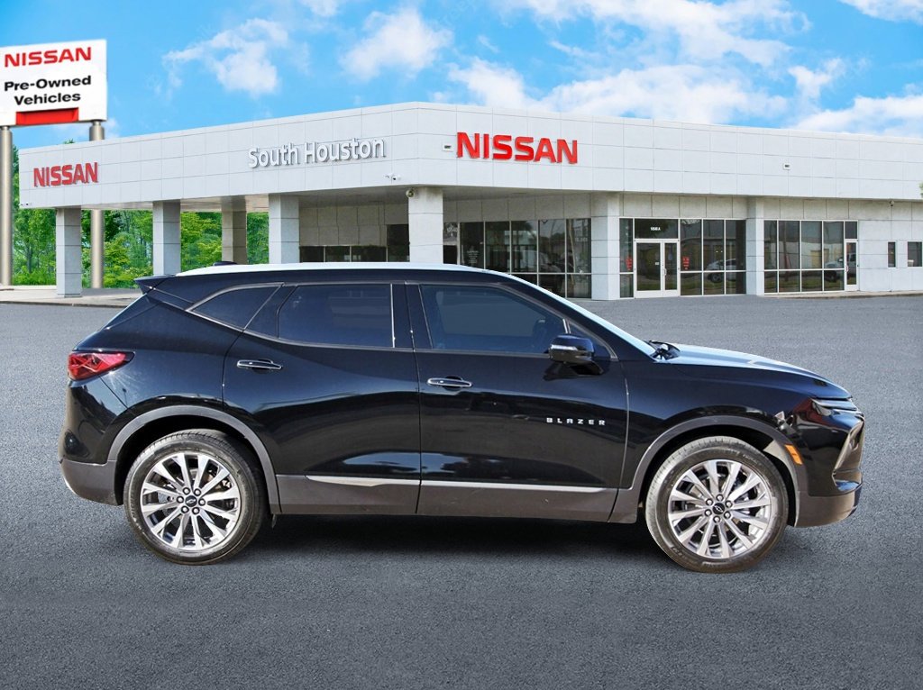 Used 2023 Chevrolet Blazer Premier w/ Driver Confidence II Package image 5