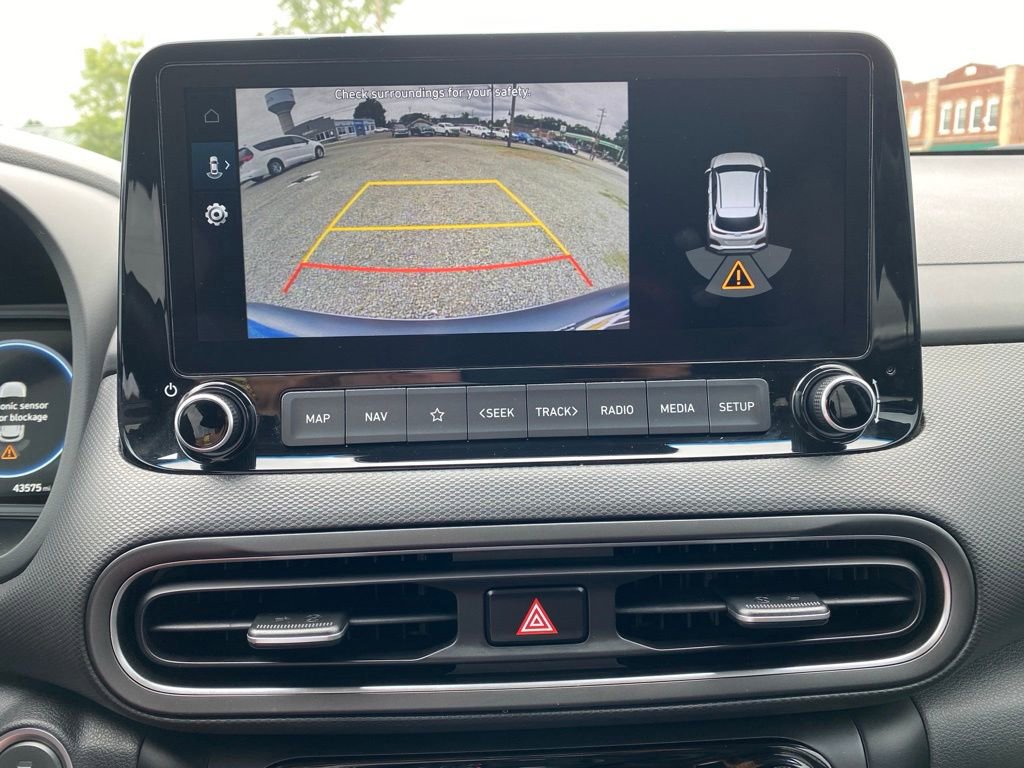 Used 2022 Hyundai Kona Limited image 14