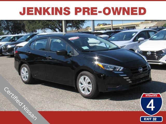 Certified 2025 Nissan Versa S w/ Trunk Package image 1