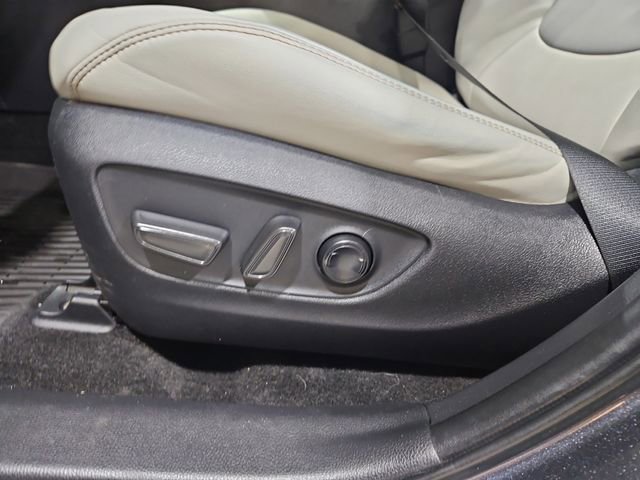 Used 2021 Toyota RAV4 XLE Premium image 29