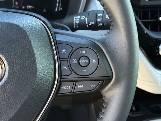 Used 2025 Toyota Corolla XSE image 14