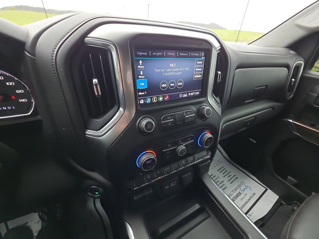Used 2020 Chevrolet Silverado 1500 RST image 16