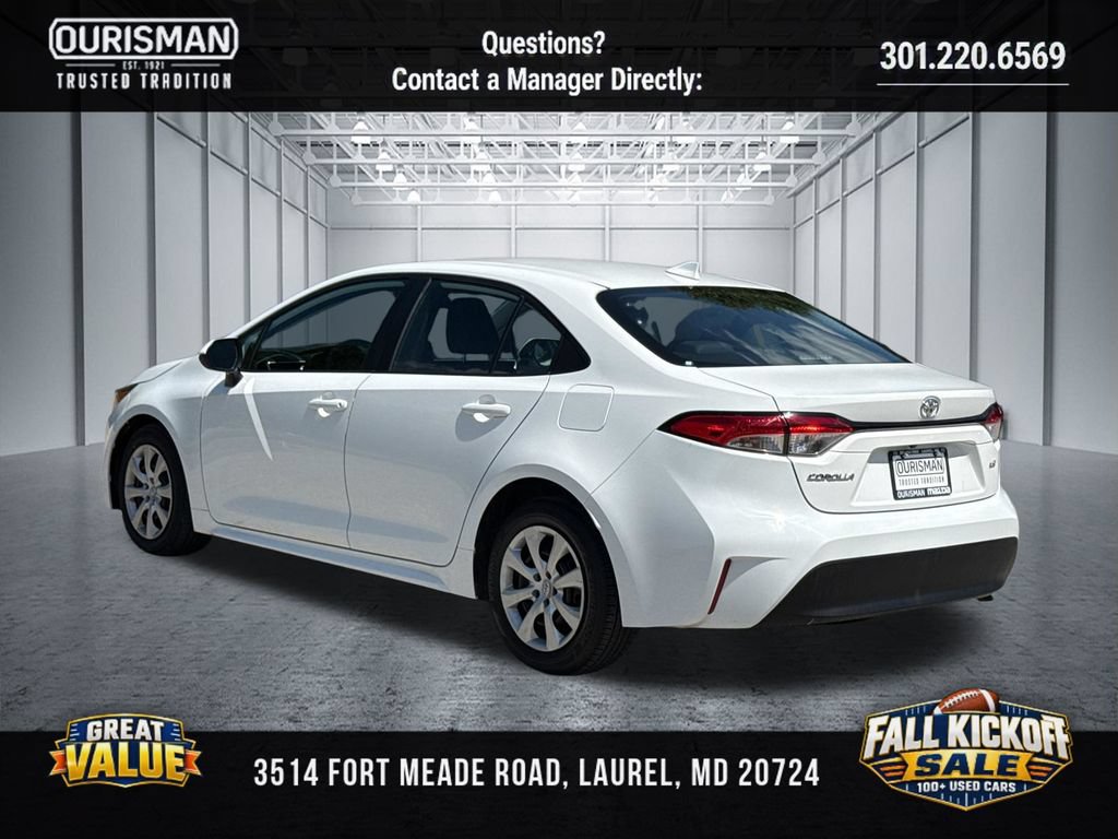 Used 2024 Toyota Corolla LE FWD image 4