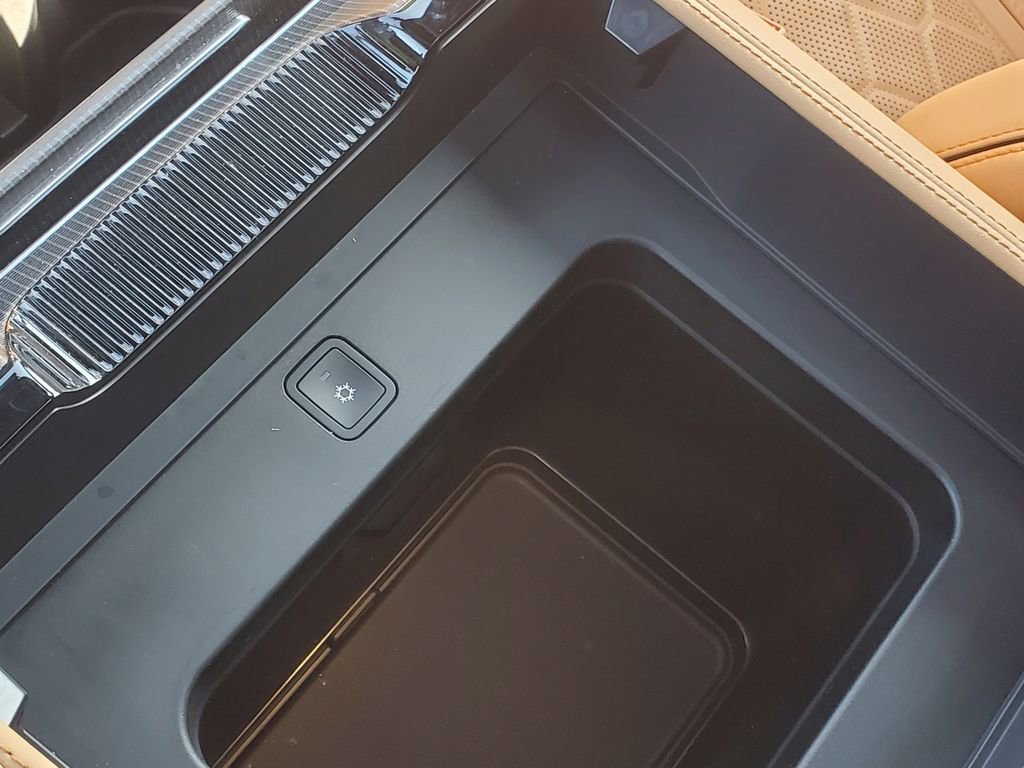 Used 2025 Jeep Grand Wagoneer L Series III w/ Rear Seat Video Group 1 image 29