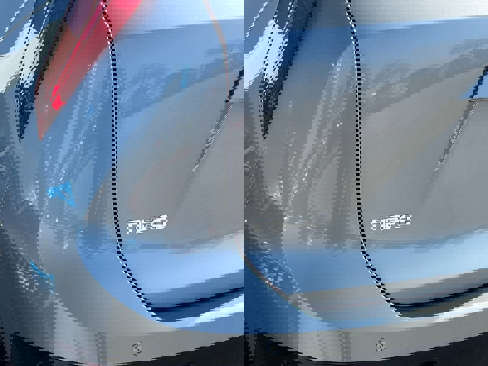 Used 2025 Kia Niro Wind image 29