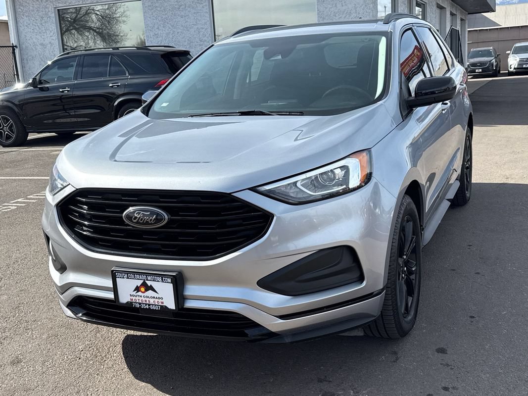 Used 2022 Ford Edge SE w/ Black Appearance Package AWD/4WD image 3