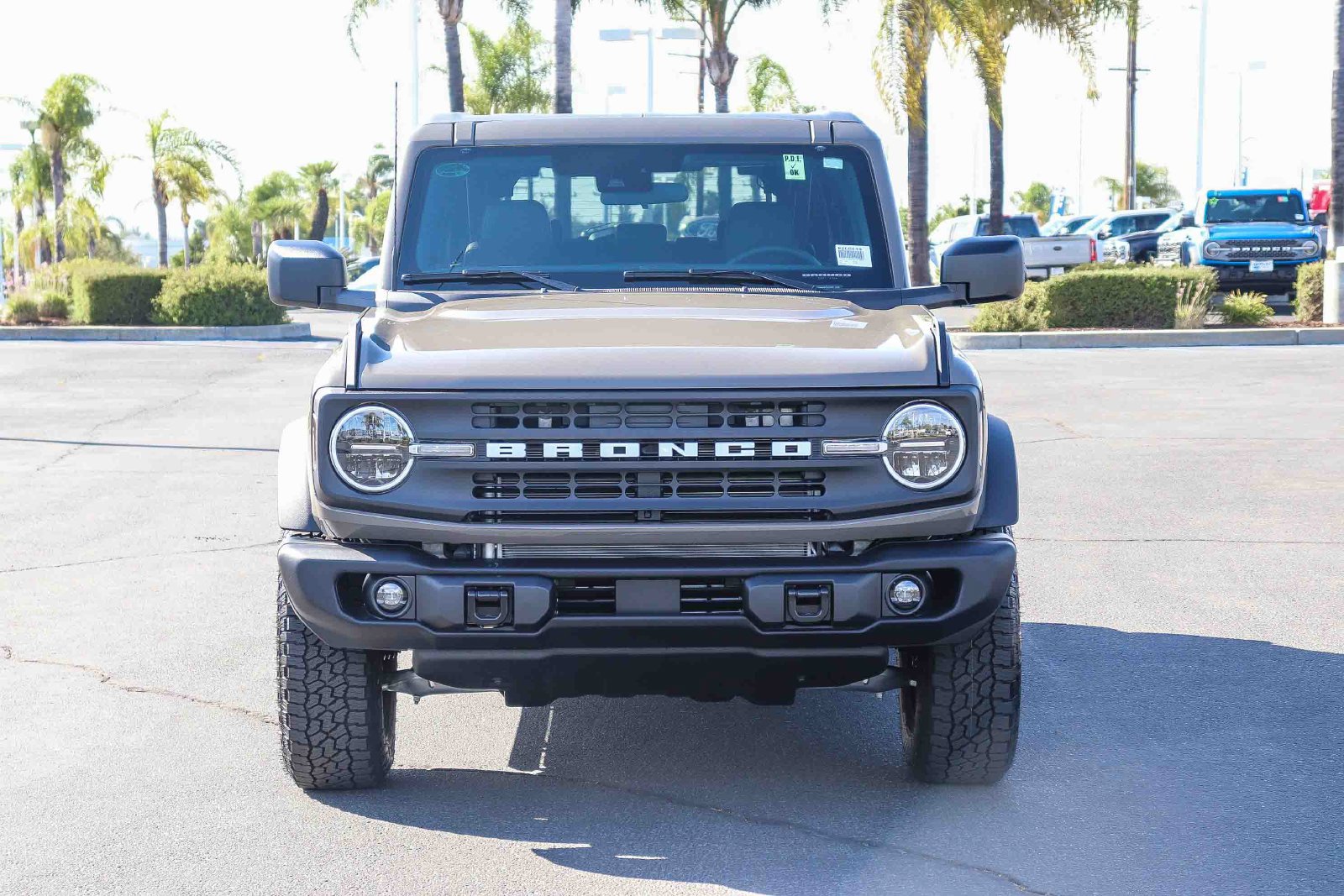 New 2026 Ford Bronco Big Bend w/ Black Diamond Package AWD/4WD image 2